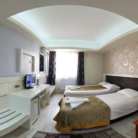 Hotel Grand As 3*