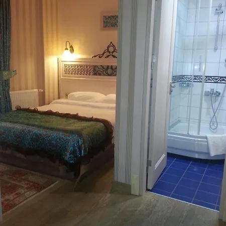 Novano Hotel 3*
