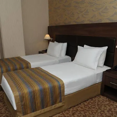 Rhiss Maltepe Otel 4*