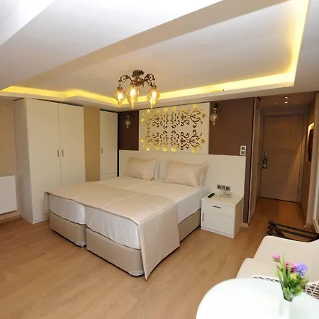 Hotel Taxim 3*