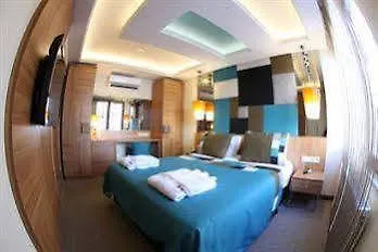 Collage Cihangir Apartahotel 3*