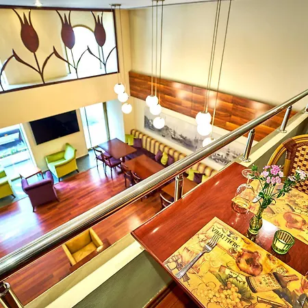 Feronya Hotel