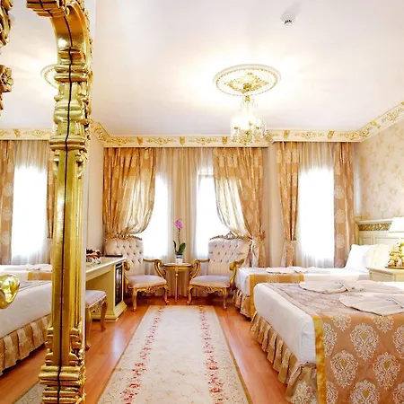 White House 4*