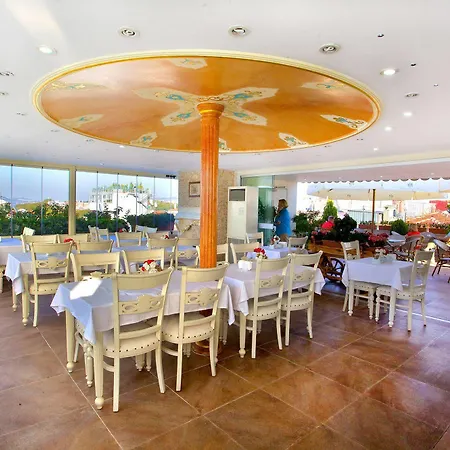 White House Hotel 4*