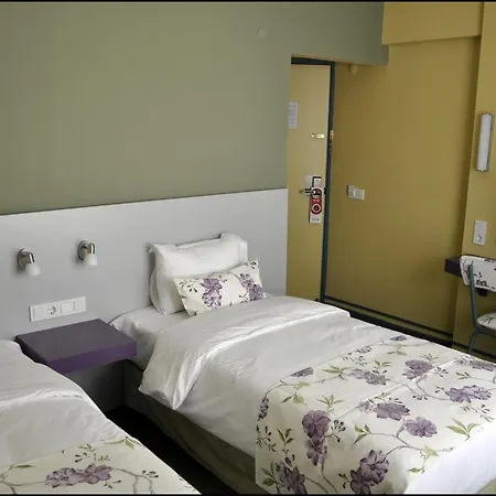 Hotel Mini Harem 3*