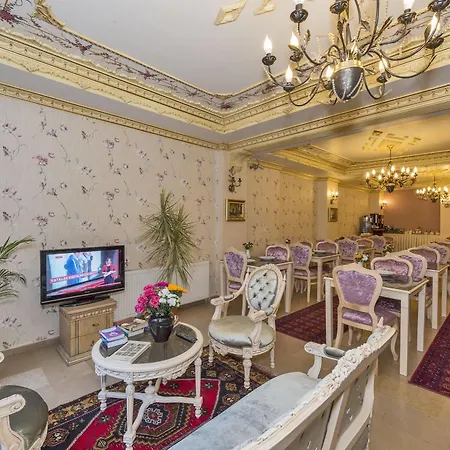 Istanbul Holiday Hotel Отель