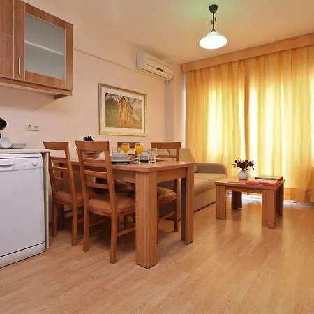 Апарт-отель Three Apples Taksim 3*