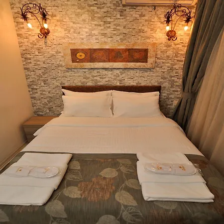 Cheers Hipstreet Hotel 3*