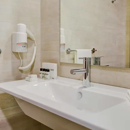 Bostanci Atasehir 3*