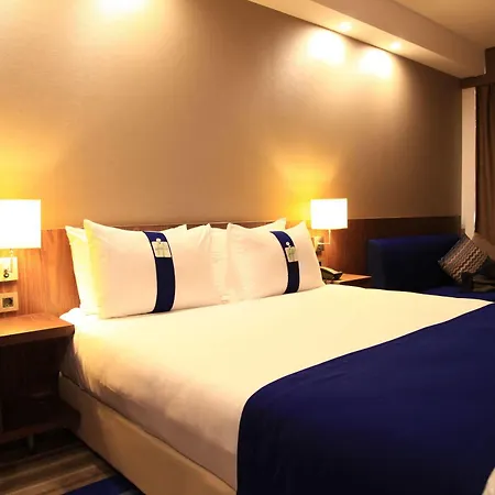 Liv City Hotel
