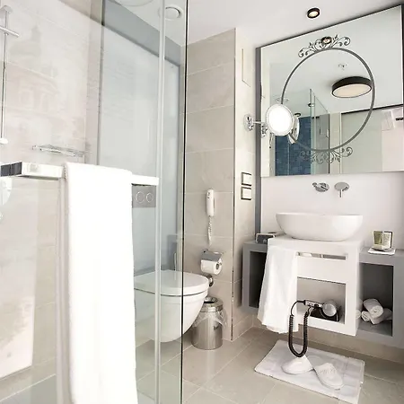 La Hotel 4*