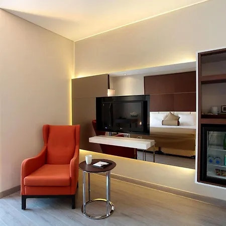 Dora Hotel