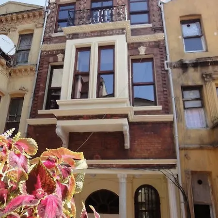 Ascot House *