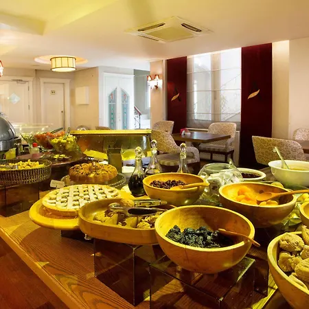 Hotel Amira
