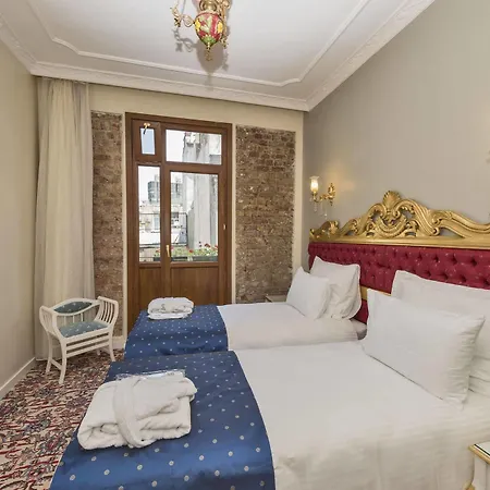 Hotel By Murat Crown Taksim 3*