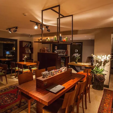 Hotel Juliet & Kitchen 2*