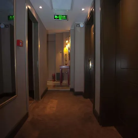 Hotel Juliet & Kitchen 2*