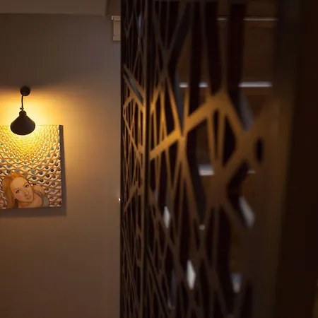 Hotel Juliet & Kitchen 2*