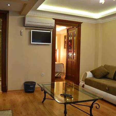 Blue Aparthotel 3*