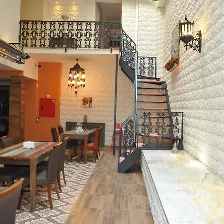 Otel Ayna