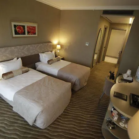Doubletree By Hilton Atasehir And Conference Centre Hotel