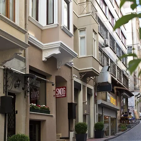Hotel Snog & 5*