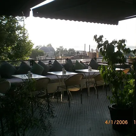 Nomade Hotel