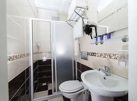 Aparthotel Alhambra