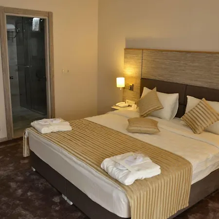 Orya Hotel