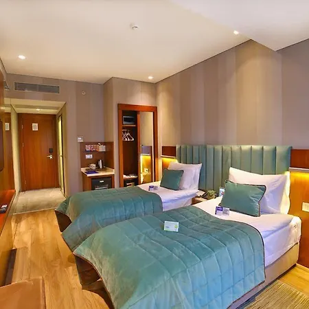 The Tango Otel 3*