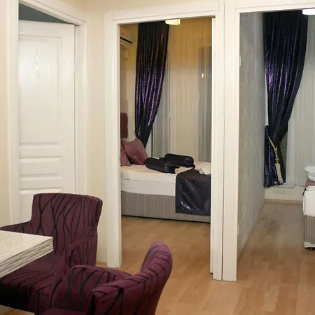 Blue Moon Hotel 3*