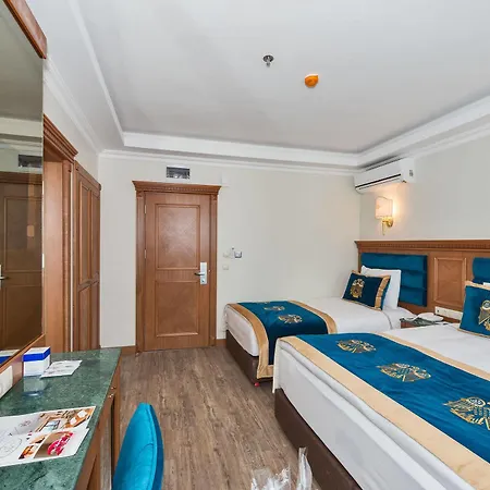 Hotel Byzantium Comfort 3*