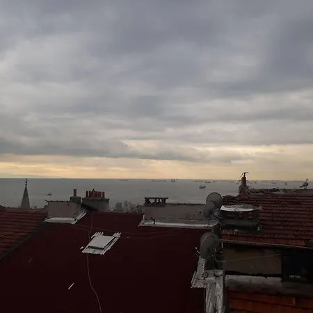Paris &