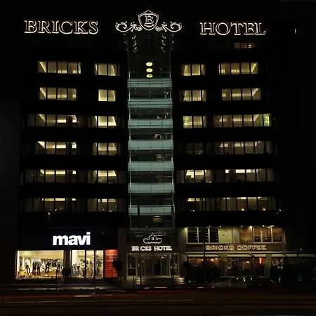 Hotel Bricks
