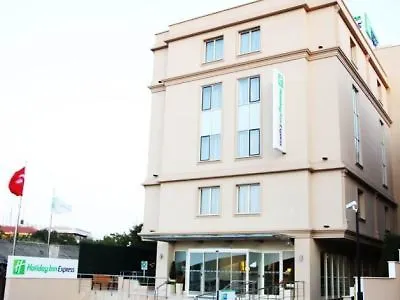Express Istanbul-altunizade By Ihg 3* Istanbul