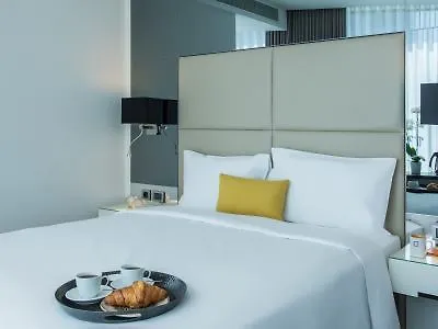 韦斯特赛德罗塔纳中心酒店