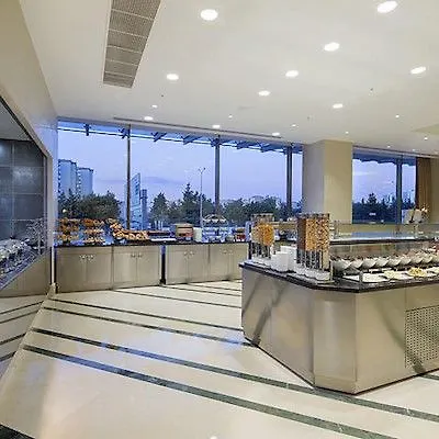 伊斯坦布尔贝利克杜祖希尔顿花园酒店 4* 伊斯坦布尔