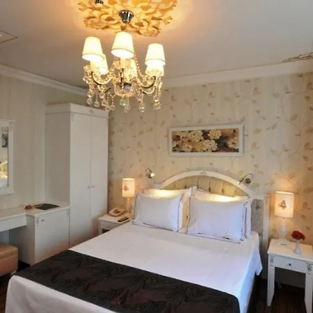 Отель Albinas Old 4*