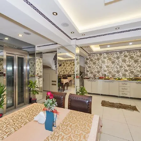 Hotel Raimond