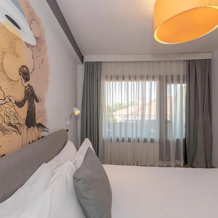 Rumours Hotel 2*