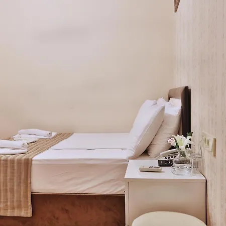 Taxim Hg Hotel 2*