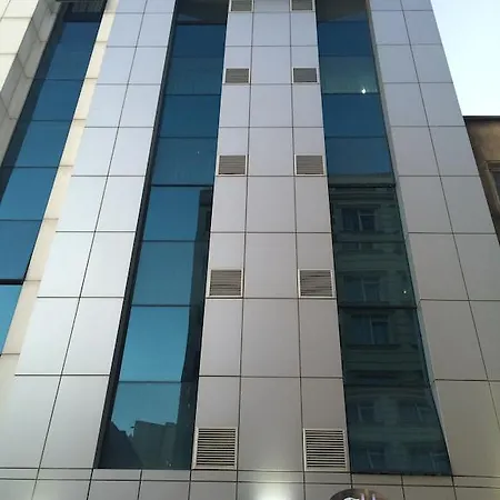 Hotel Grand Oral