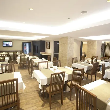 Hotel Grand Laleli 3*