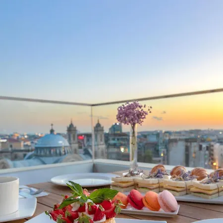 Cvk Taksim Hotel 4*