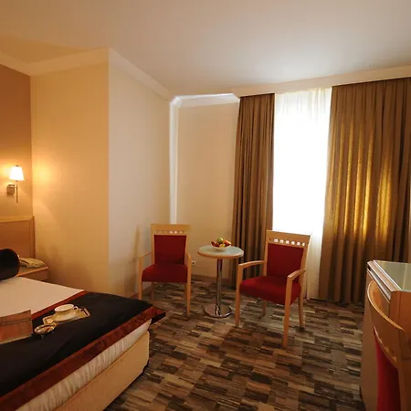 Sv Business Taksim Hotel 4*