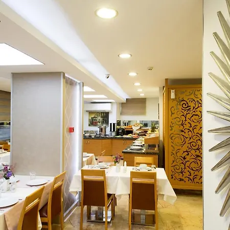 Отель Aspalace The Old 3*