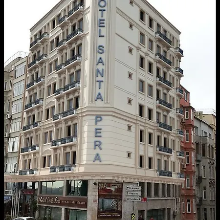 Santa Pera Otel