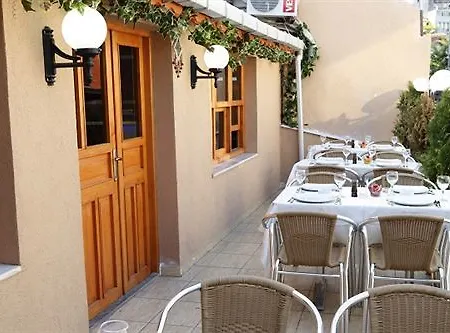 Piran Hotel 3*