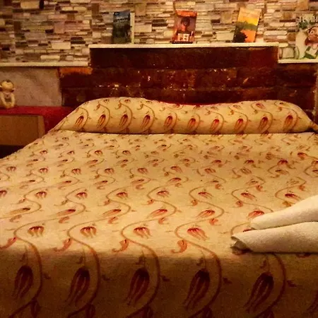 Dos Hermanos Hotel 2*