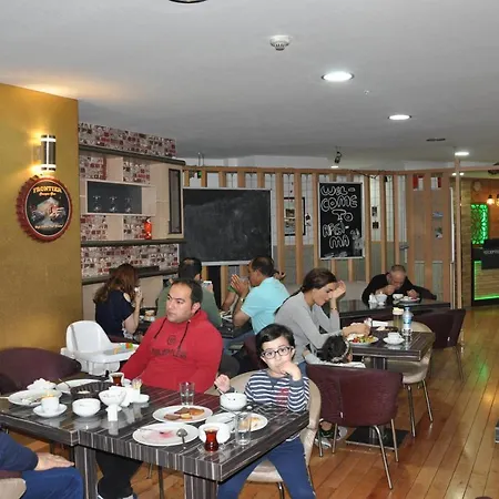 Otel Arsima 3*